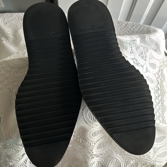 Zara Platform jeweled Embellished Derby Shoes. - Picture 7 of 8